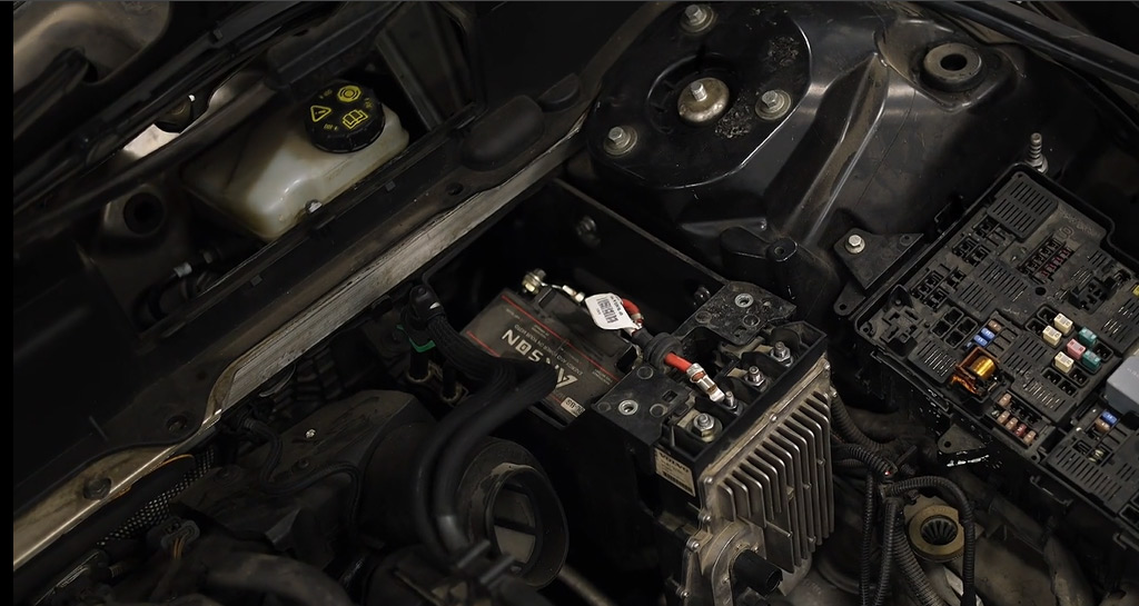 طول عمر و تعویض باتری ولوو